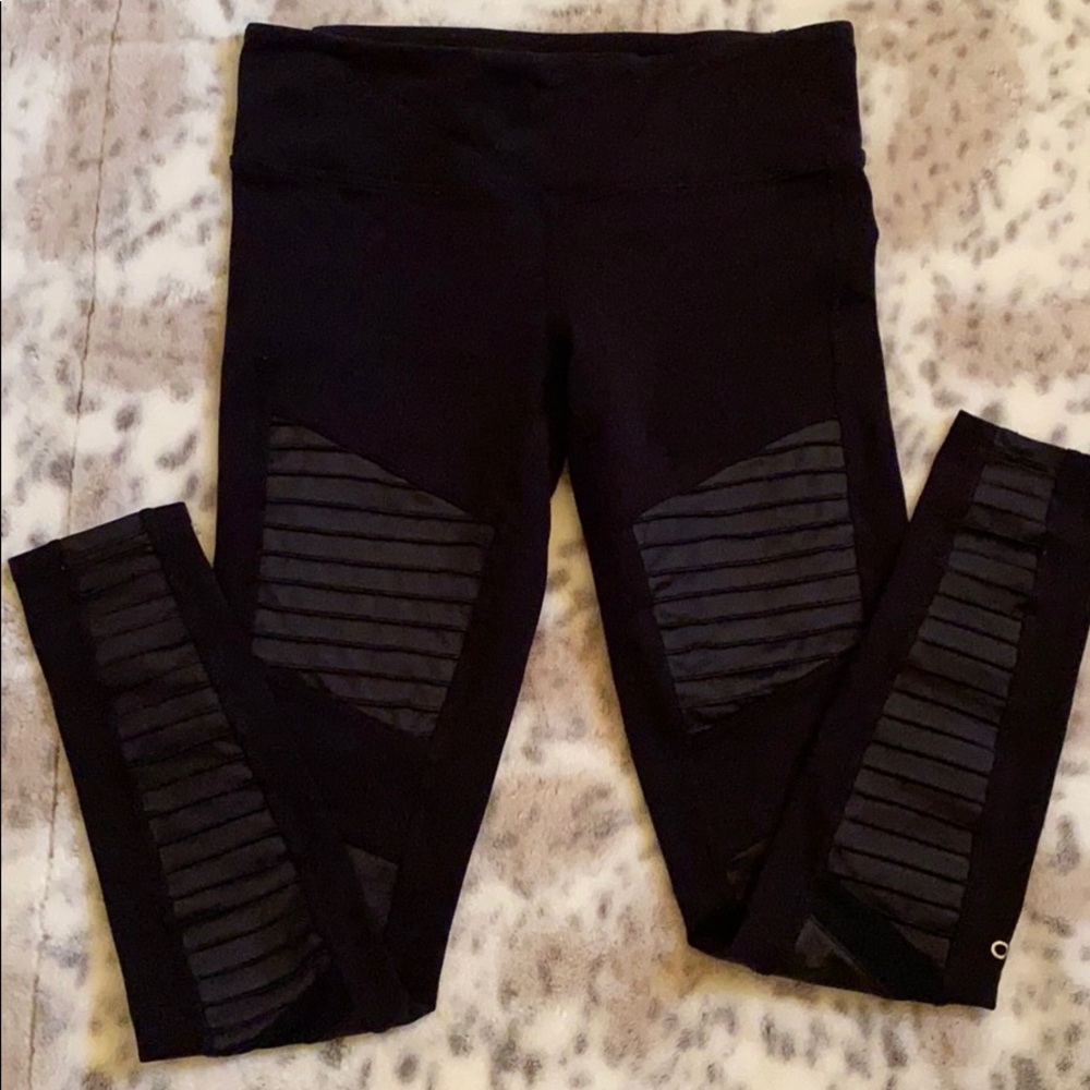 Alo Yoga Moto Legging